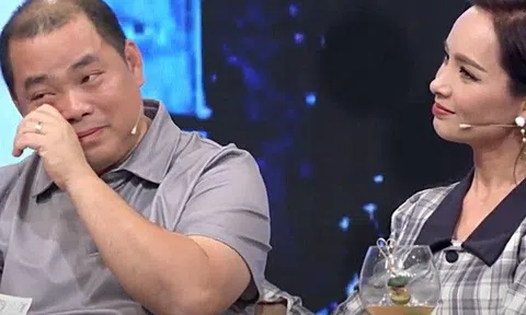 Chồng Thúy Hạnh bật khóc, kể câu chuyện xót xa về người thân mà vợ cũng lần đầu được nghe