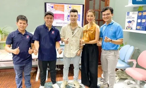 Ca sĩ Ưng Hoàng Phúc lựa chọn bàn học thông minh BSUC là người bạn đồng hành cùng con yêu trong học tập