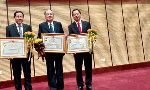 Bác Sỹ Nguyễn Minh Hải nhận danh hiệu Thầy thuốc ưu tú