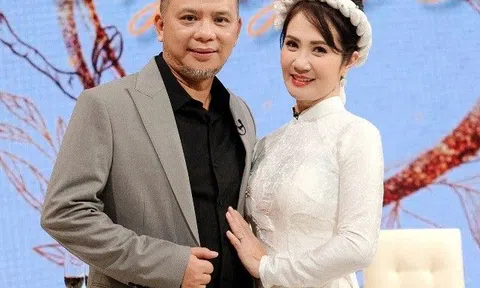 Mẹ 4 con Nguyệt Hằng và ông chồng "hổ báo": Có lúc rơi vào cảnh nợ nần đầm đìa và ngày quyết định ly hôn