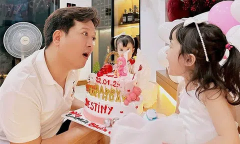 Sở hữu tài sản khủng, Trường Giang chỉ làm sinh nhật giản dị cho con gái, nhìn rõ ngày Nhã Phương sinh bé