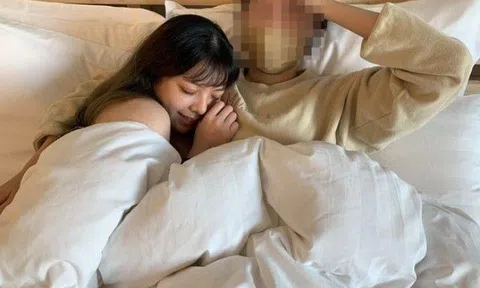 Chồng lo "cậu nhỏ" yếu nhưng vợ vẫn kêu không chịu nổi khi quan hệ, BS phải thốt lên: "Như cây thông Noel"