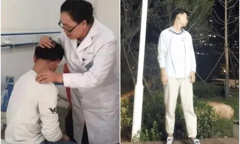 Bố mẹ cao 1m6, con trai từ đứa trẻ lùn nhất lớp bỗng cao 1m8 nhờ mẹ thực hiện đủ 3 mẹo của bác sĩ