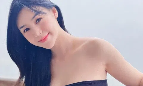 Hot girl kem xôi giờ trưởng thành, mặc đồ mát mẻ nhưng luôn biết che chắn hớ hênh
