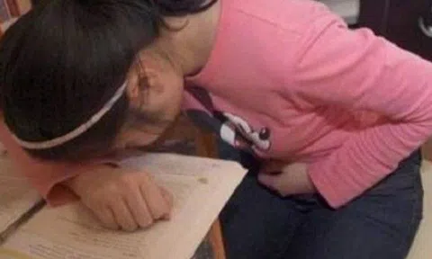 Thấy con gái 13 tuổi kêu khó chịu ở "vùng dưới", tôi bần thần nghe bác sĩ kết luận