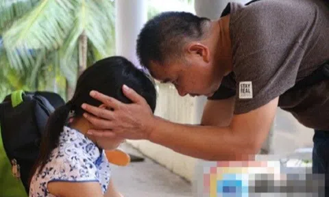 Con gái 9 tuổi nói trong bụng có em bé, ông bố vội đưa đi khám, nhận kết quả liền òa khóc