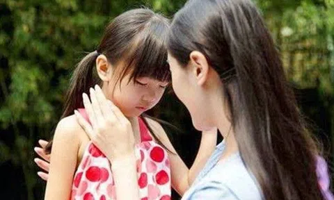 Một lần đón con muộn nhất trường, tôi quyết định nghỉ việc lương cao để ở nhà chăm con