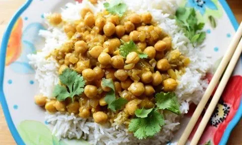 Đi siêu thị thấy loại đậu này chẳng khác gì vớ được vàng, giàu đạm ngang thịt, trẻ ăn thì bổ, người lớn ăn giảm cân