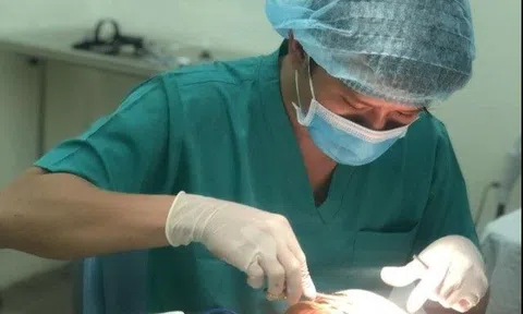 Bác sĩ Bùi Hải Nguyên định nghĩa về cái đẹp: Tự nhiên hay phẫu thuật?