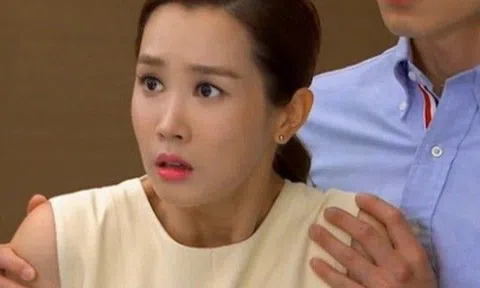 Đến nhà đồng nghiệp ăn tối, tôi bị thu hút bởi vợ cậu ta, cô ấy lén kéo tôi vào phòng và khóa cửa lại