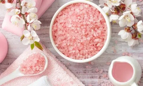 Loại muối đắt đỏ gấp trăm lần muối trắng, được nhiều người coi như "thần dược", 2 chuyên gia phơi bày sự thật bất ngờ