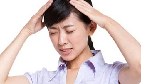 Tự làm món ăn giải nhiệt hàng tháng, người phụ nữ Hải Dương bỗng ngã quỵ rồi phát hiện não có vấn đề