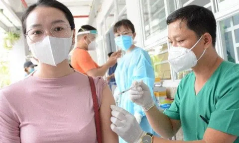 Bộ Y tế: "Không có chuyện phải dừng du lịch hay học online vì COVID-19 thời điểm này"