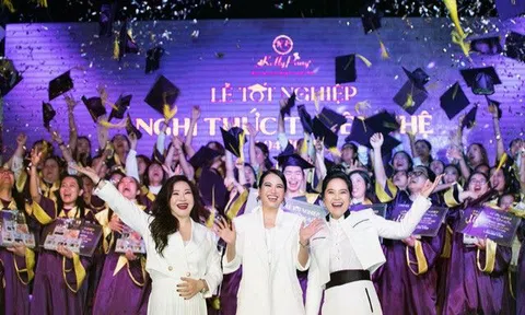Ấn tượng lễ tốt nghiệp ngành nail trường Kelly Pang