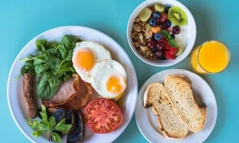 Ăn sáng trước hay sau tập thể dục là tốt nhất? Có điều tốt với người này nhưng hại đủ đường với người khác