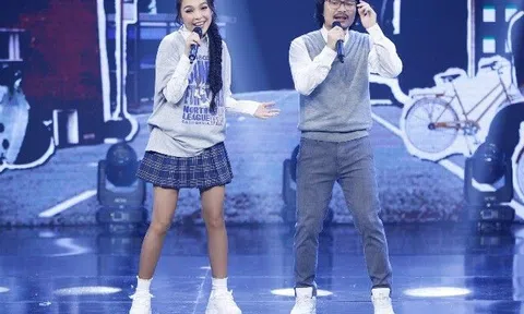 Hiền Thục 42 tuổi vẫn trẻ hệt nữ sinh, chiếm spotlight khi tình tứ bên chồng "bà trùm Hoa hậu"