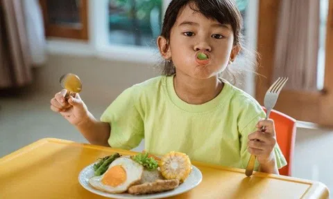 4 món ăn sáng đừng cho trẻ ăn hàng ngày kẻo con ngày càng to lại hay ốm bệnh, trí tuệ giảm sút