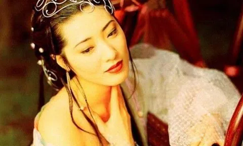 "Dâm phụ" đẹp nhất màn ảnh có ngực 1 mét điêu đứng sự nghiệp vì ung thư vú 17 năm trước giờ ra sao?