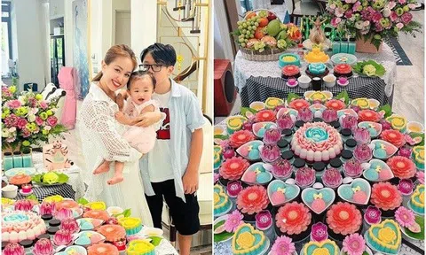 Mâm cúng thôi nôi con gái MC Vân Hugo hoành tráng nhất nhì showbiz Việt, ai cũng tấm tắc khen: Đúng chuẩn nhà tài phiệt!