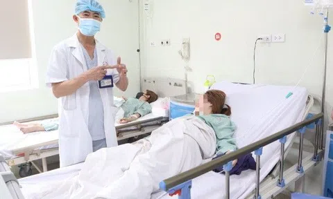 Cô dâu ở Hưng Yên được tặng “bảo bối” cứu chồng “thượng mã phong” đêm tân hôn, không ngờ chính mình phải đi cấp cứu