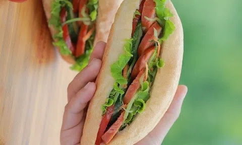 Chuyên gia tuổi thọ Nhật Bản tiết lộ 5 món không bao giờ ăn để trẻ lâu