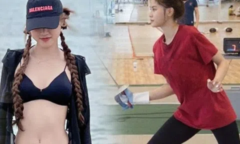 Đằng sau đồ thi đấu, nữ võ sĩ xinh nhất nhì Việt Nam đẹp "nịnh mắt" hơn hoa hậu với đồ tắm