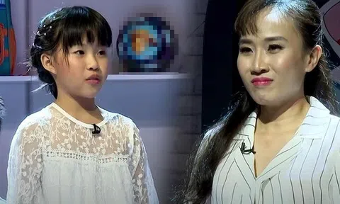 Bố mẹ ly hôn, con gái 10 tuổi 4 năm không khóc, mẹ nghĩ con hiểu chuyện nhưng chuyên gia tâm lý cảnh báo "trầm cảm cười"