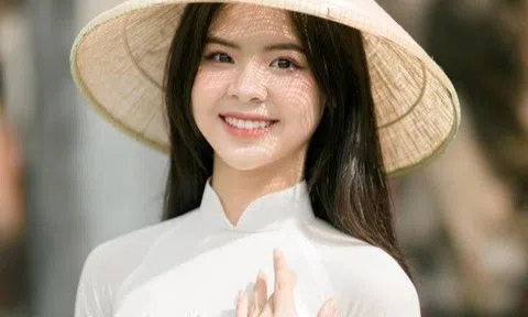 "Hoa khôi bóng chuyền" bỏ quần đùi áo số, tiến thẳng chung kết Miss World Vietnam