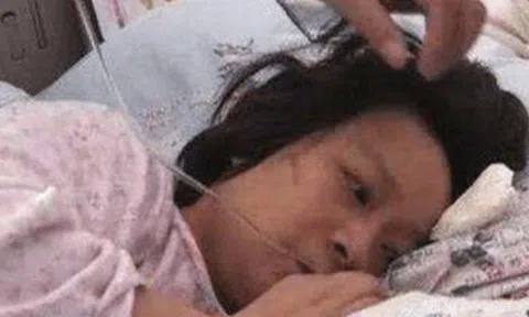 Con sơ sinh chào đời có nhiều vết đen trên cơ thể, ông bố chối bỏ không muốn nhận nhưng rồi câm nín nghe vợ nói