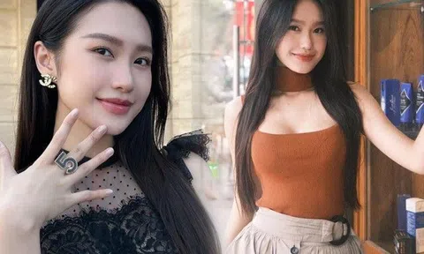 "Đệ nhất eo thon" Hà Thành có bạn trai là cầu thủ, mặc kiệm vải lộ luôn miếng dán ngực