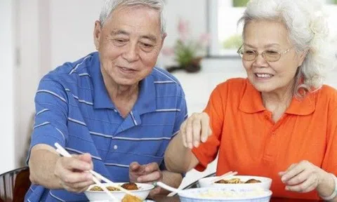 Tại sao ung thư dạ dày đặc biệt phổ biến ở châu Á? Lý do đáng sợ nằm ở cách ăn này, người Việt rất chuộng