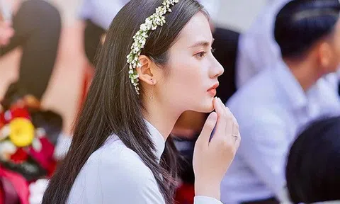 Nữ sinh áo dài trắng "2 vạn người mê" tuổi 21 hiếm khi hở, được dự đoán trở thành Hoa hậu