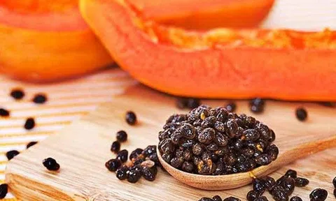 Hạt đu đủ có ăn được không? Lợi ích bất ngờ của hạt đu đủ nhưng khi ăn cần lưu ý tác dụng phụ đáng sợ này