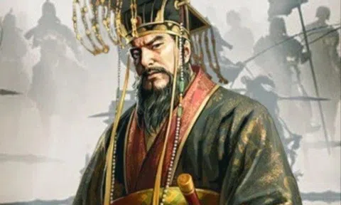Tần Thủy Hoàng sinh ra đã có 2 con ngươi mỗi mắt, người xưa khẳng định không làm hoàng đế cũng là thánh nhân