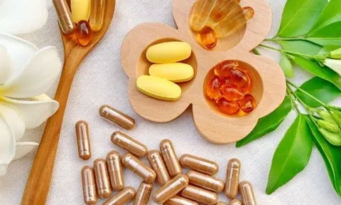 Đừng phí tiền mua các loại bổ sung collagen hay biotin, có cách khác rẻ và tốt hơn nhiều để đẹp