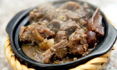 Chỉ vài nghìn đồng ra chợ không chỉ mua được củ gia vị quen mặt mà còn là "kho" thuốc chữa xương khớp, hạ mỡ máu