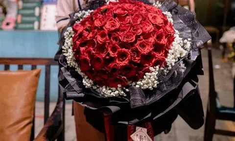 FlowerSight và hành trình 10 năm mang hoa cho đời