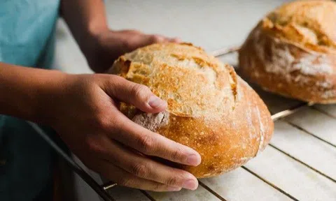 Chuyên gia gợi ý món bánh mì tốt nhất thế giới giúp kéo dài tuổi thọ, chống lão hóa, ngay cả sao Việt cũng mê mẩn