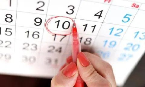 Quan hệ ngay trước kỳ kinh có an toàn không? Bác sĩ lý giải hiệu quả của việc tính ngày quan hệ để tránh thai