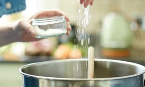 Cứ ăn mì chính là người “đơ", liệu gia vị này có gây giảm trí nhớ? Dùng hạt nêm, bột canh thay mì chính được không?