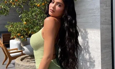 "Hotgirl quyến rũ nhất thế giới" chuyên trị đồ dính người bằng cách khó ai dám học theo