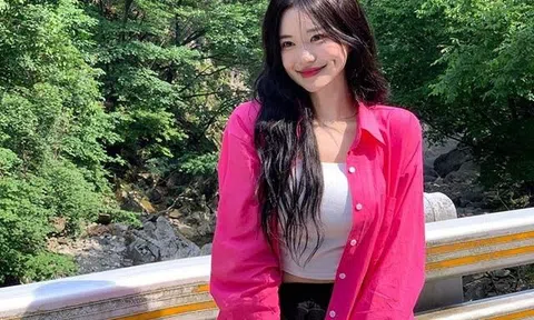 Hot girl má lúm đồng tiền mê diện chiếc áo đàn ông, phối 1001 kiểu gì cũng đẹp và ngọt ngào
