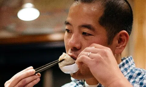 Ăn bánh bao có vết này, người đàn ông không ngờ bị ung thư gan, bác sĩ cảnh báo một mối họa từ đồ ăn