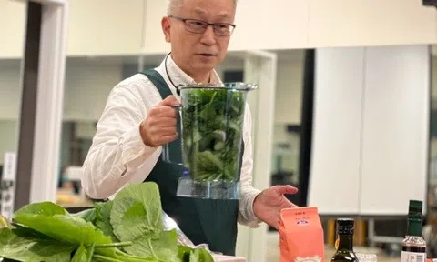 Giáo sư mắc ung thư gan vẫn sống 15 năm tiết lộ bí quyết “0 đồng” và loại nước giúp chống khối u tốt nhất