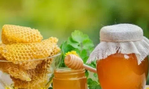 Mật ong tốt nhưng có một nhóm người ăn vào dễ trúng độc, 5 mối nguy khi dùng nhiều mật ong ít ai biết