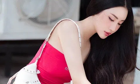 Mỹ nữ miền Trung chuộng khoe làn da trắng như sữa với chiếc áo khó mặc bậc nhất