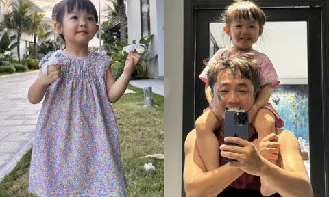 Con gái Cường Đô La quen được bố "hầu hạ", mới 3 tuổi đã biết than mệt mỏi vì không có người mát-xa cho