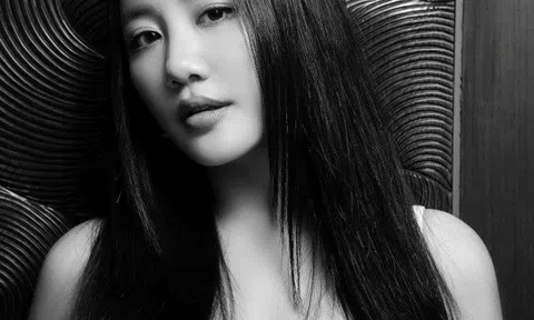 Album "Minh tinh" của Văn Mai Hương đạt loạt thành tích ấn tượng