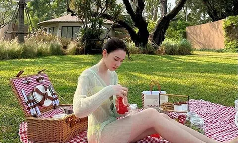 Chị gái thân thiết của Lisa, giữ dáng đẹp nhất nhì Thái Lan với bữa ăn tối nửa trái dâu tây