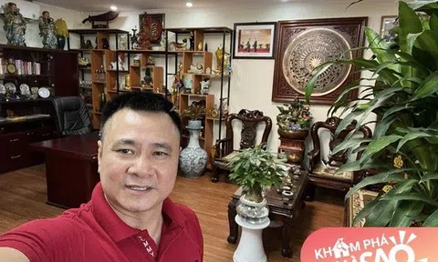 Phó Giám đốc Tự Long dọn phòng ngày cuối tuần, khoe "gia tài" đáng giá muôn phần 